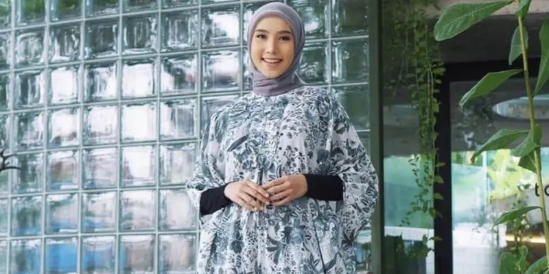 Referensi Model Tunik Batik Elegan untuk Kondangan